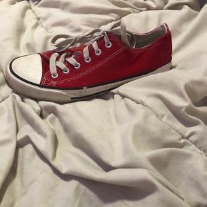 Red low top converse